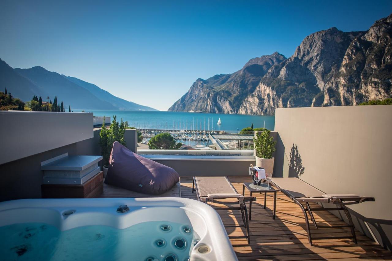 Hotel Villa Enrica Riva del Garda Exterior photo